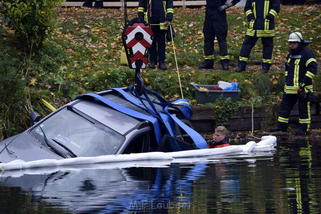 Einsatz BF Koeln PKW im See Koeln Esch P075.JPG - Miklos Laubert